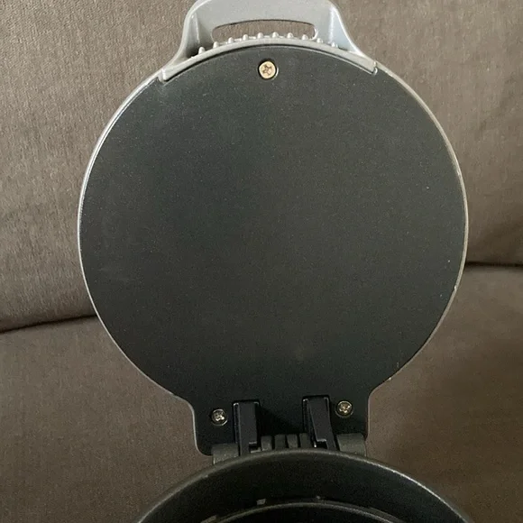 Hamilton Beach Breakfast Sandwich Maker - Picture 3 of 10